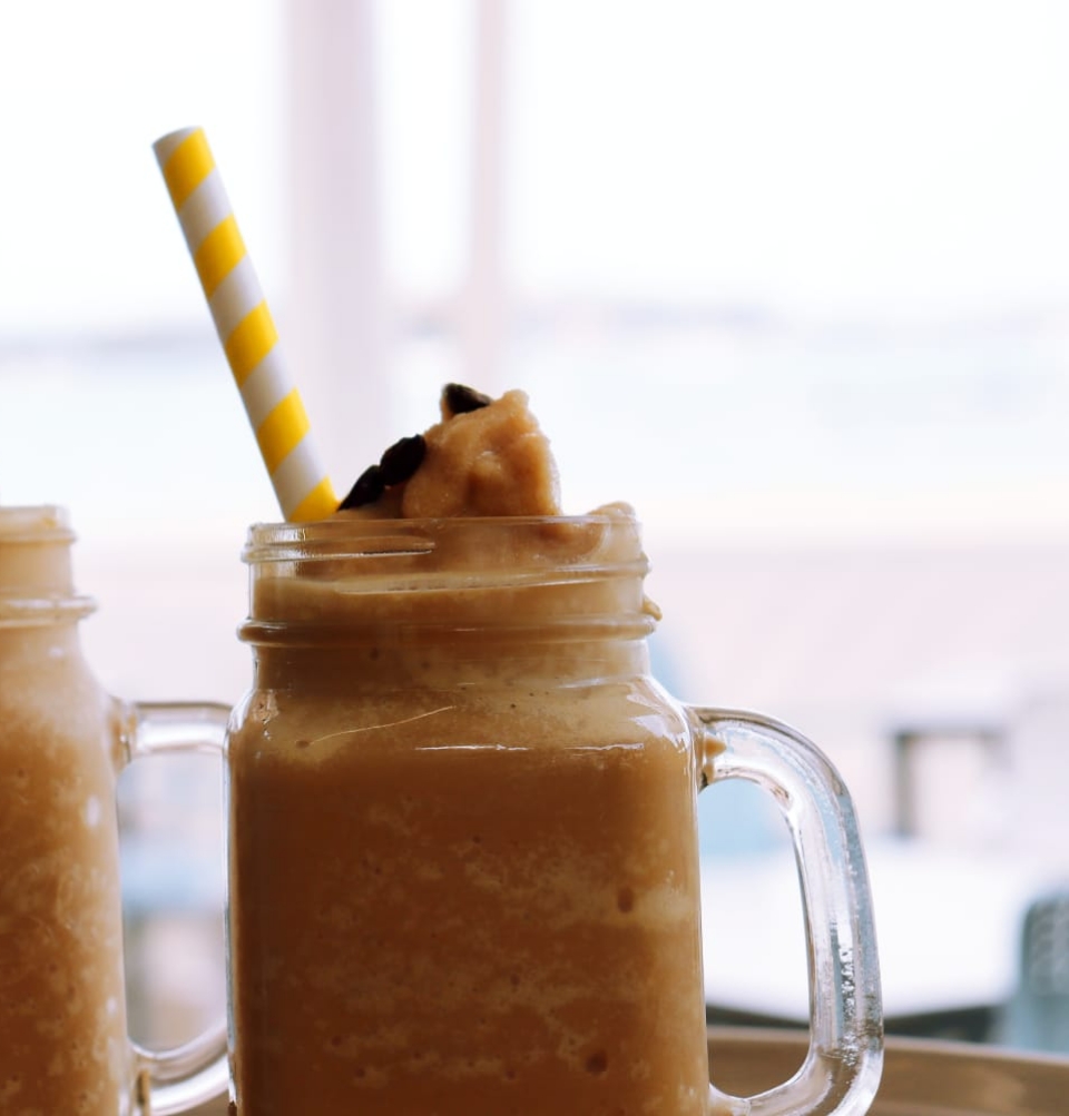 Beach Bar Embat – Bebidas y tapas frente al mar en Puerto de Pollença