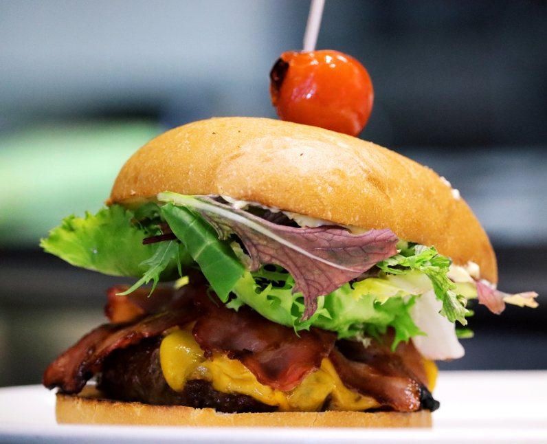 Grup Embat | Restaurantes y Beach Bars en Puerto Pollença